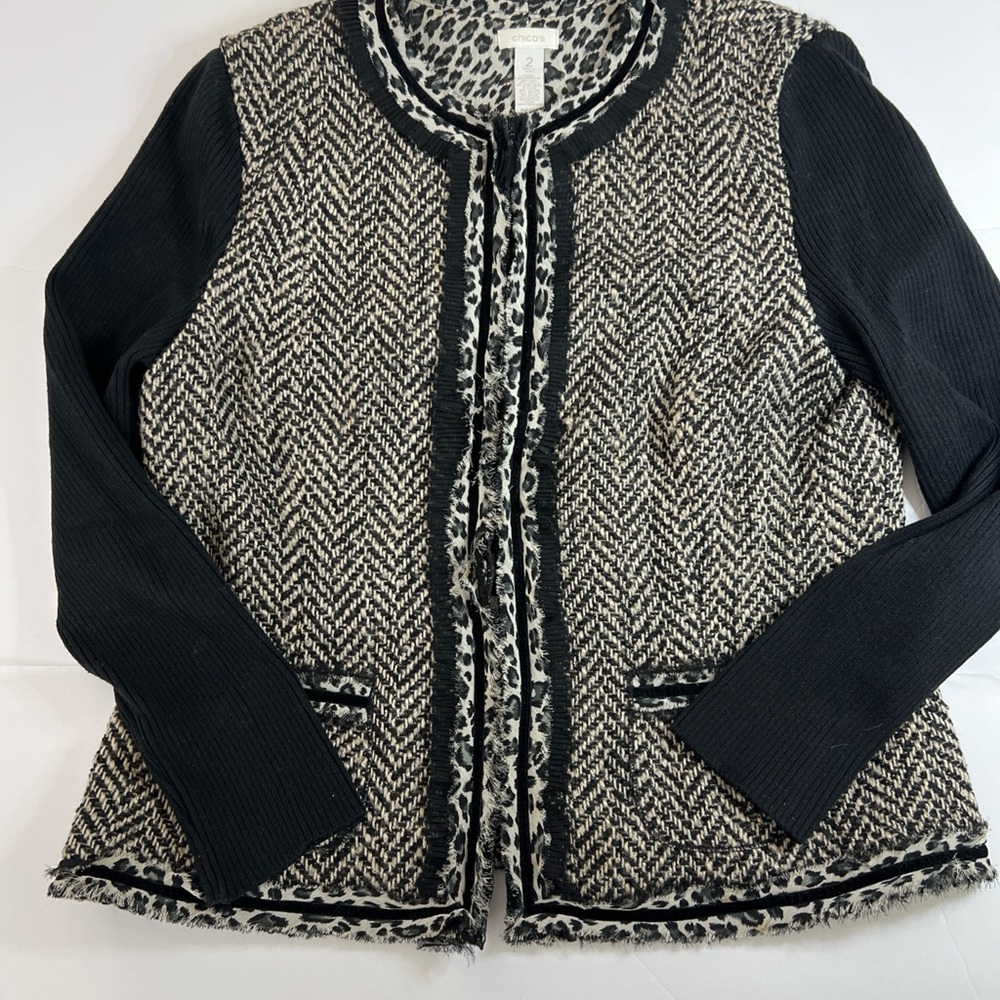 Chico’s Black and Cream Women's Sweater